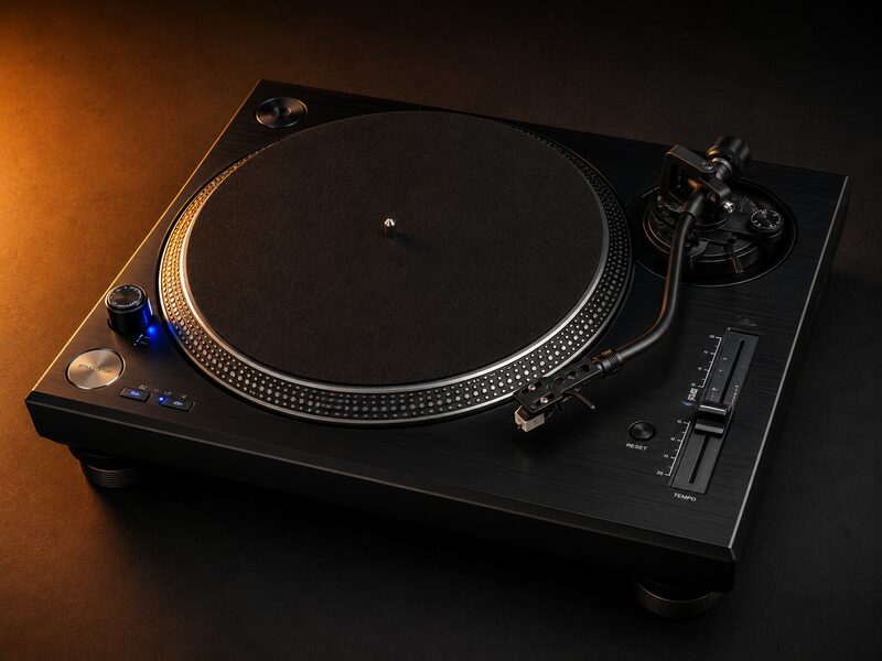 Pioneer PLX-1000 DJ turntable