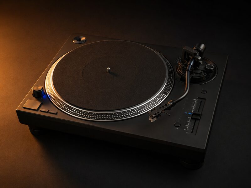 Technics SL-1200MK7 DJ turntable