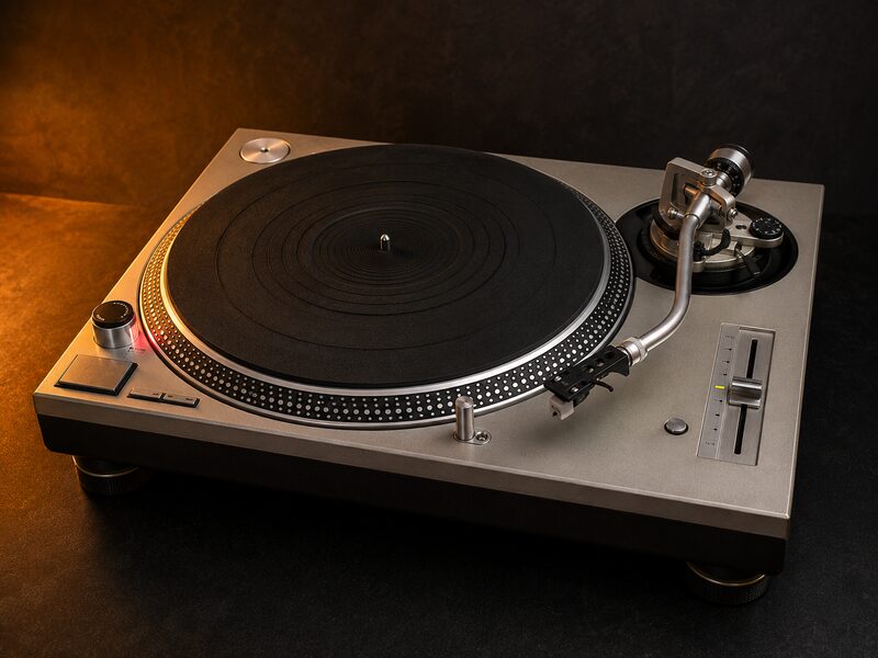 Technics SL-1200MK2
